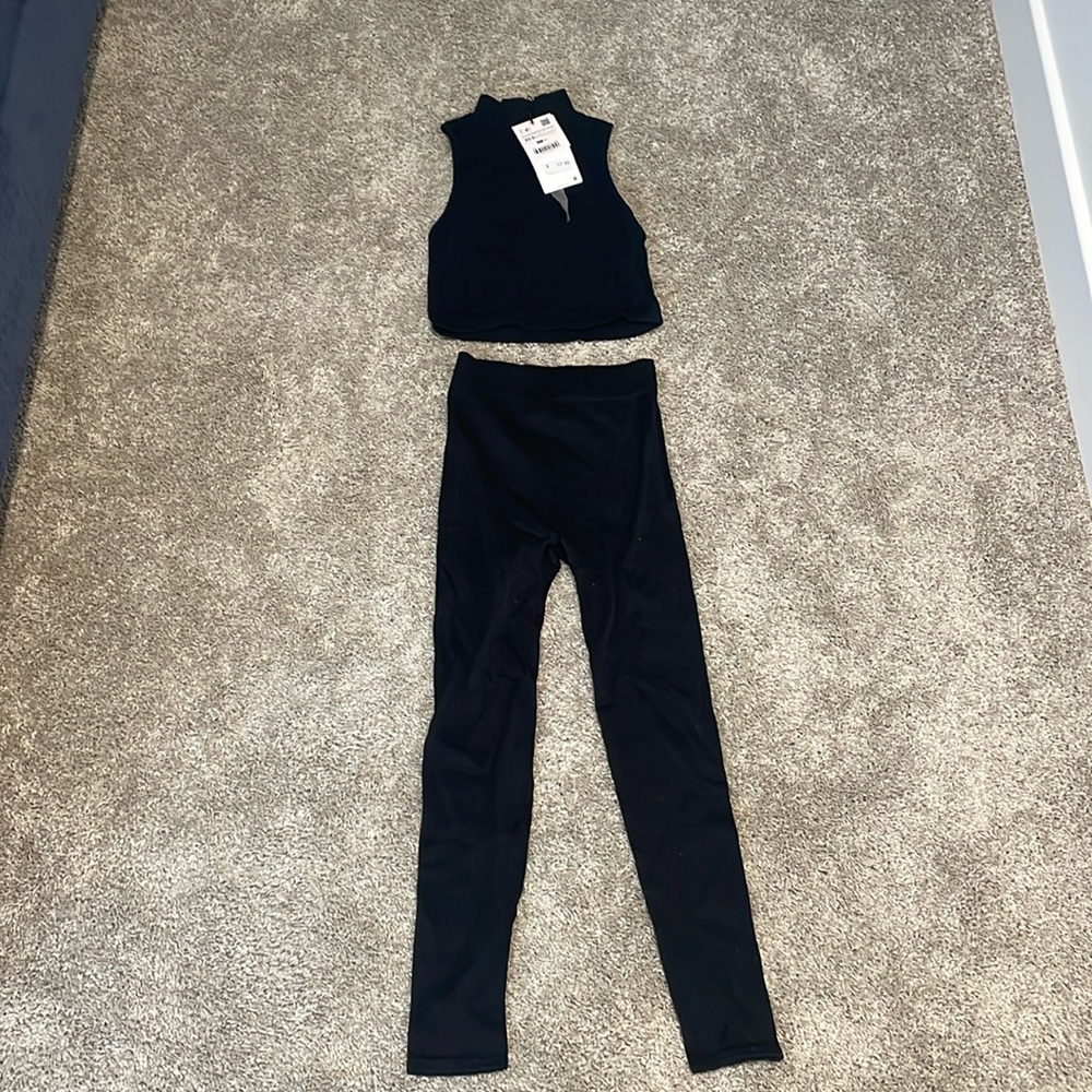 Zara set.